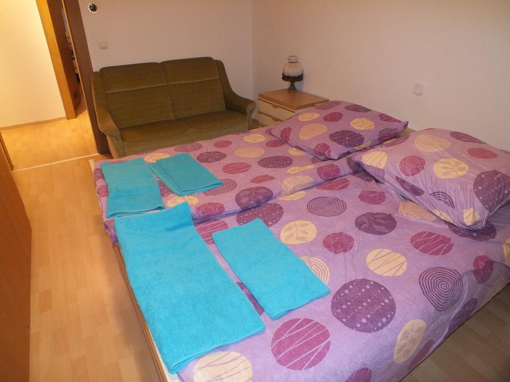 Apartment Ferienwohnung In *